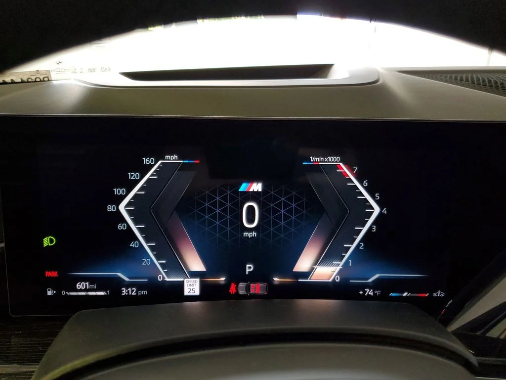 Used 2026 White BMW sDrive40i image 19