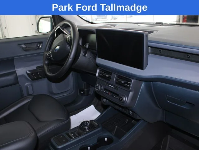 Used 2025 Oxford White Ford Lariat image 24