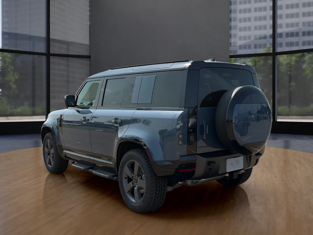 New 2026 Blue Land Rover X-Dynamic SE image 15