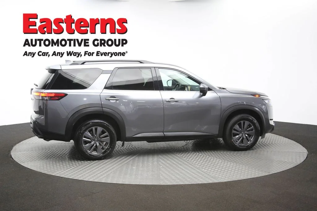 Used 2022 Gray Nissan SV image 44