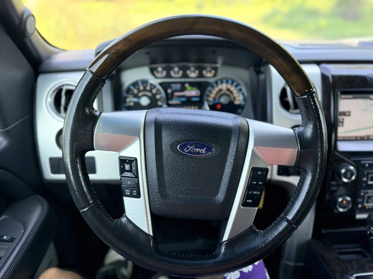 Used 2013 Black Ford Lariat 4x4 4dr SuperCrew Styleside 6.5 ft. SB image 23