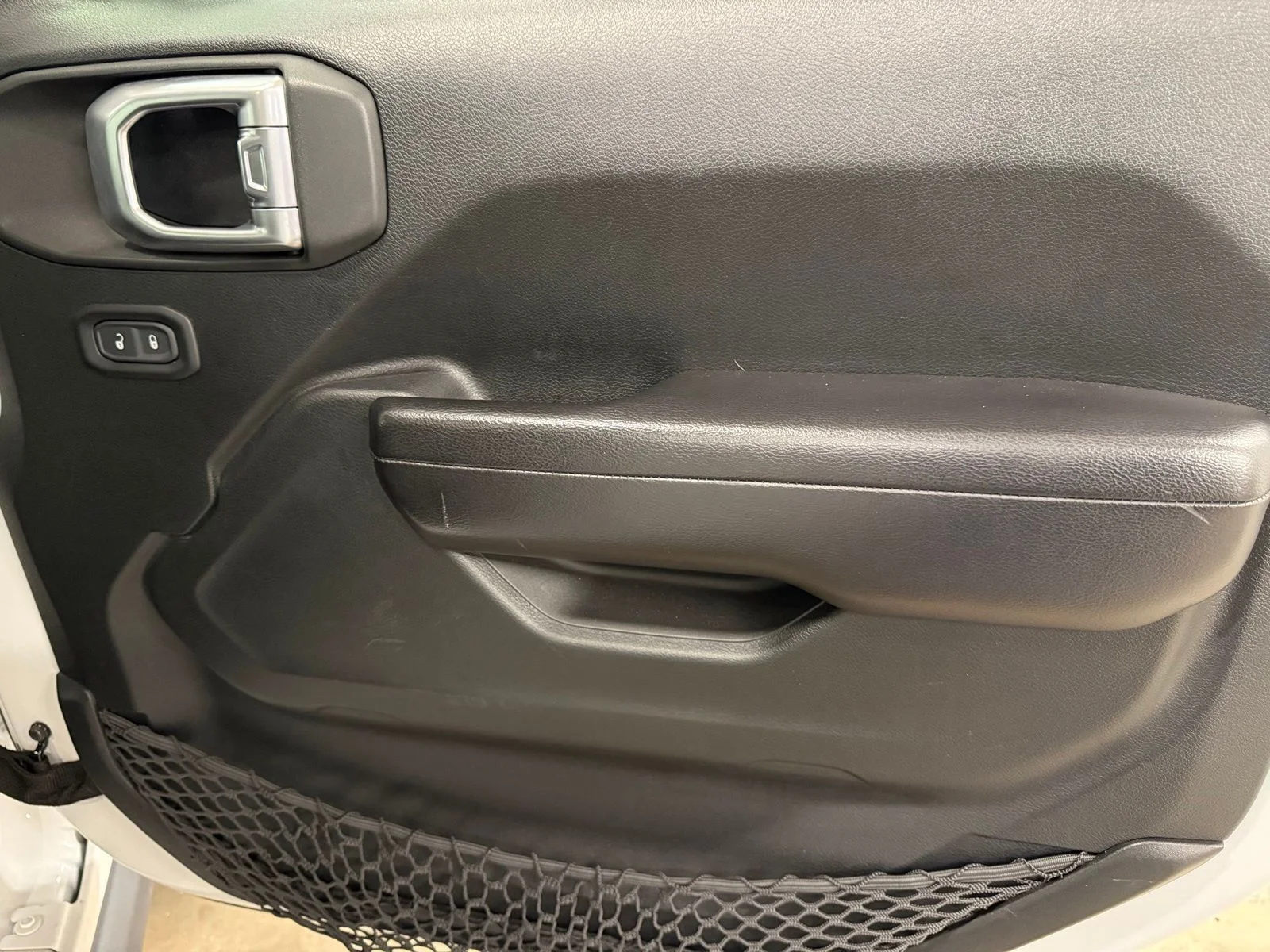 Used 2020 White Jeep Unlimited Sport image 30