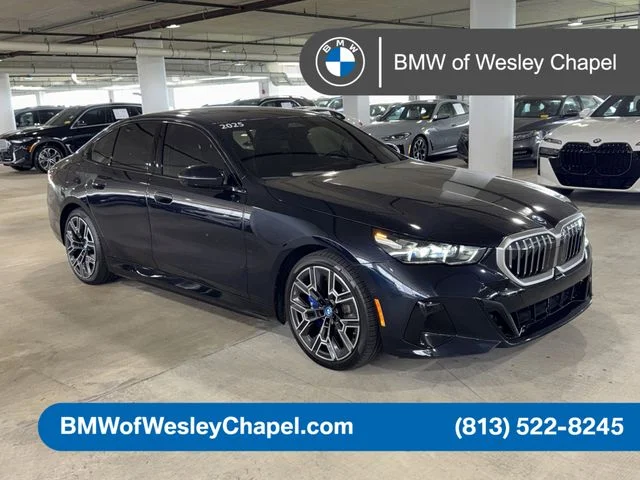 2025 BMW i5 xDrive40 Sedan's photo