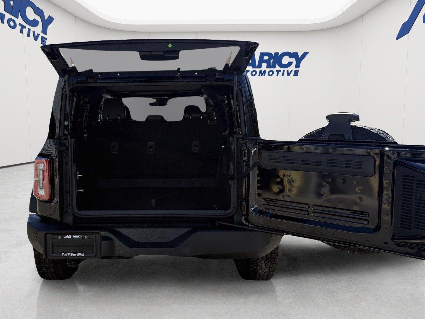 New 2026 Shadow Black Ford Outer Banks® image 4