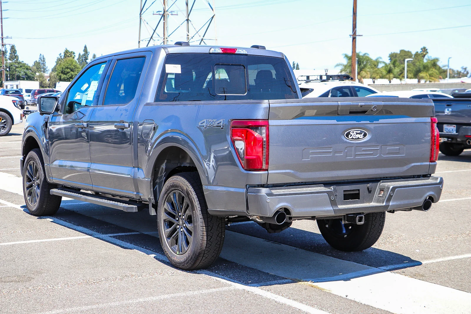 New 2026 Carbonized Gray Metallic Ford XLT image 8