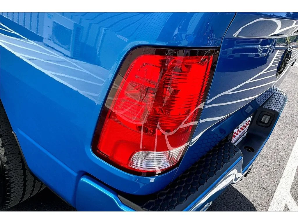 Used 2019 Blue Ram Express image 28