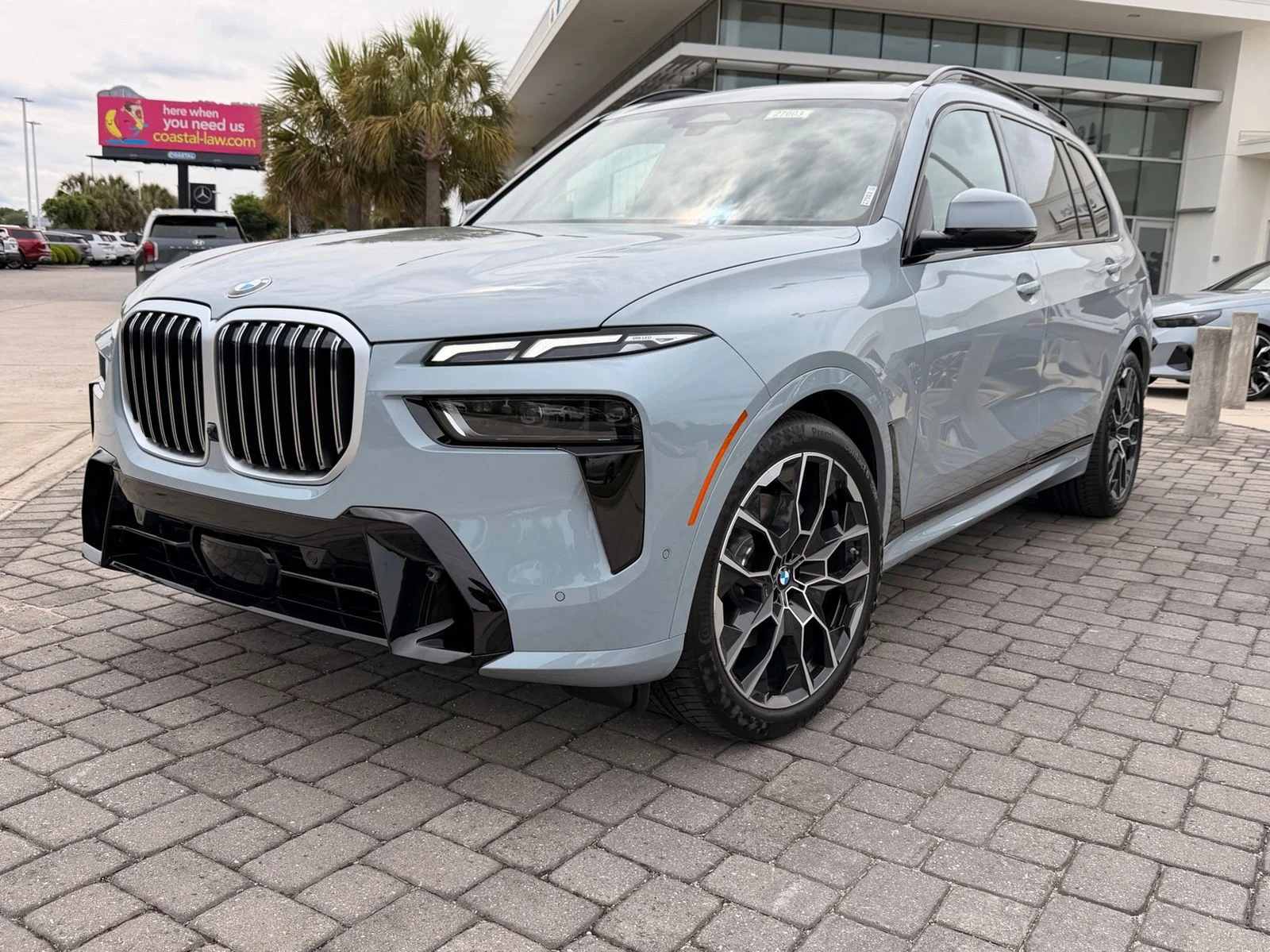 2027 BMW X7 xDrive40i's photo