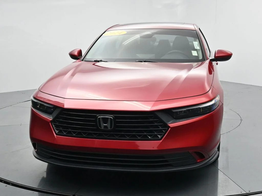 Used 2024  Honda EX image 2