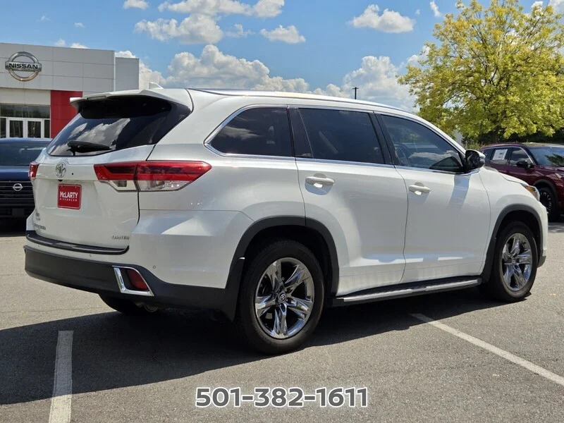 Used 2019 Blizzard Pearl TOYOTA LIMITED V6 FWD image 5