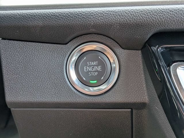 New 2026 Mosaic Black Metallic Chevrolet LT image 30
