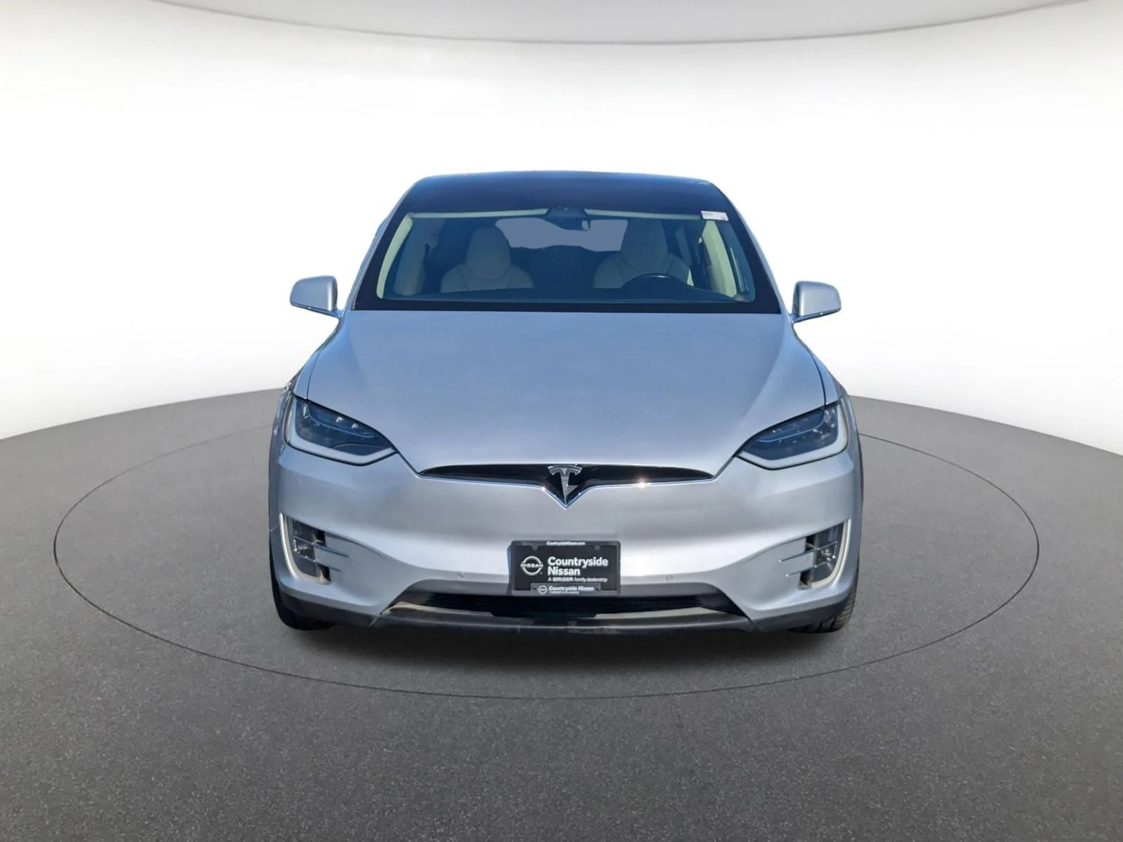 Used 2018 Silver Tesla 75D image 2