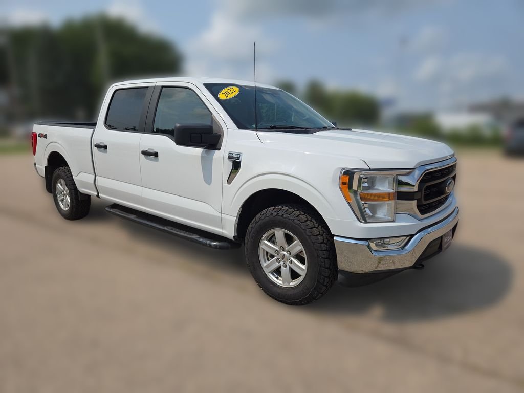 Certified Used 2022 Oxford White Ford XLT image 10