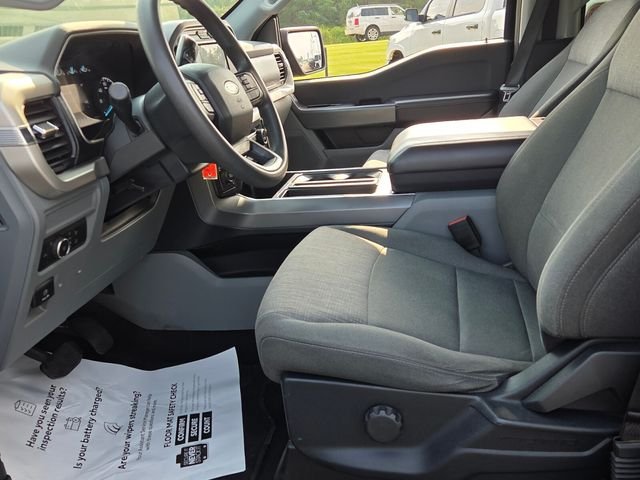 Used 2021 Black Ford XLT image 5