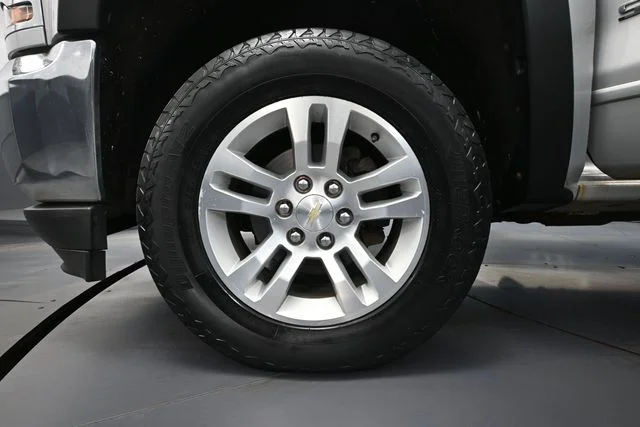 Used 2016 Silver Chevrolet LT image 16