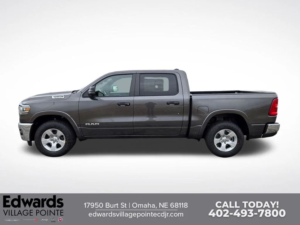 New 2026 Granite Crystal Metallic Clearcoat RAM Big Horn/Lone Star image 6