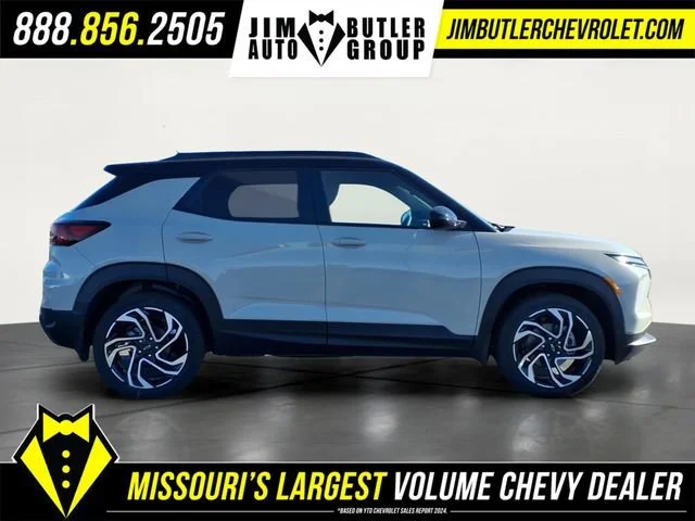 New 2026 White Sands Chevrolet RS image 5