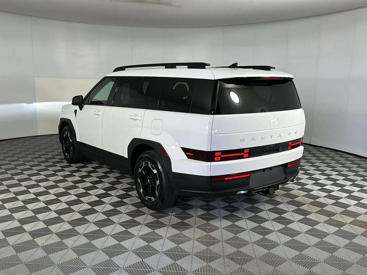Used 2025 Serenity White Hyundai SEL image 27