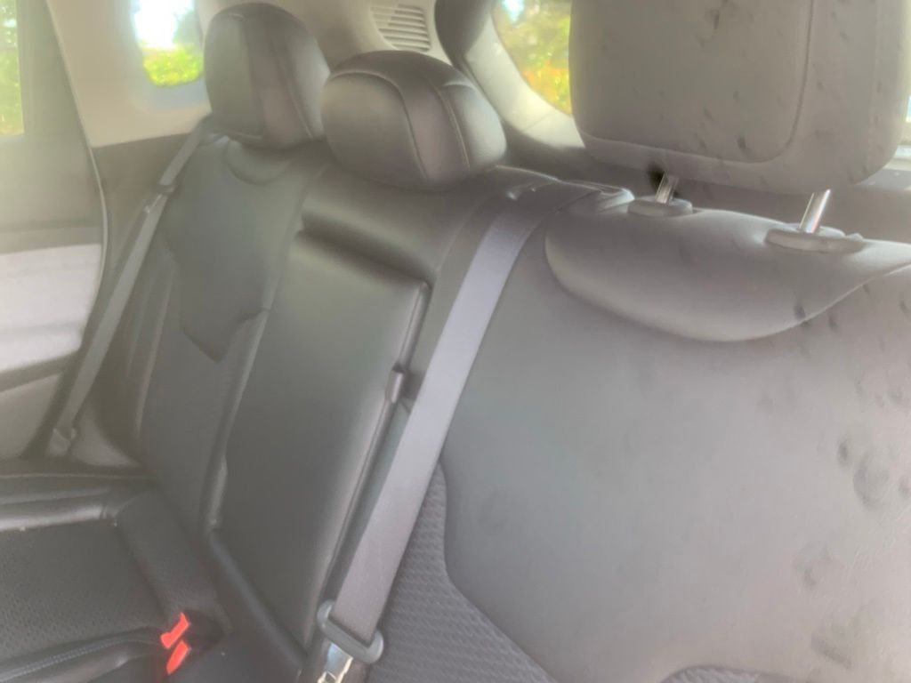 Used 2022 Bright White Clearcoat Jeep Latitude image 23