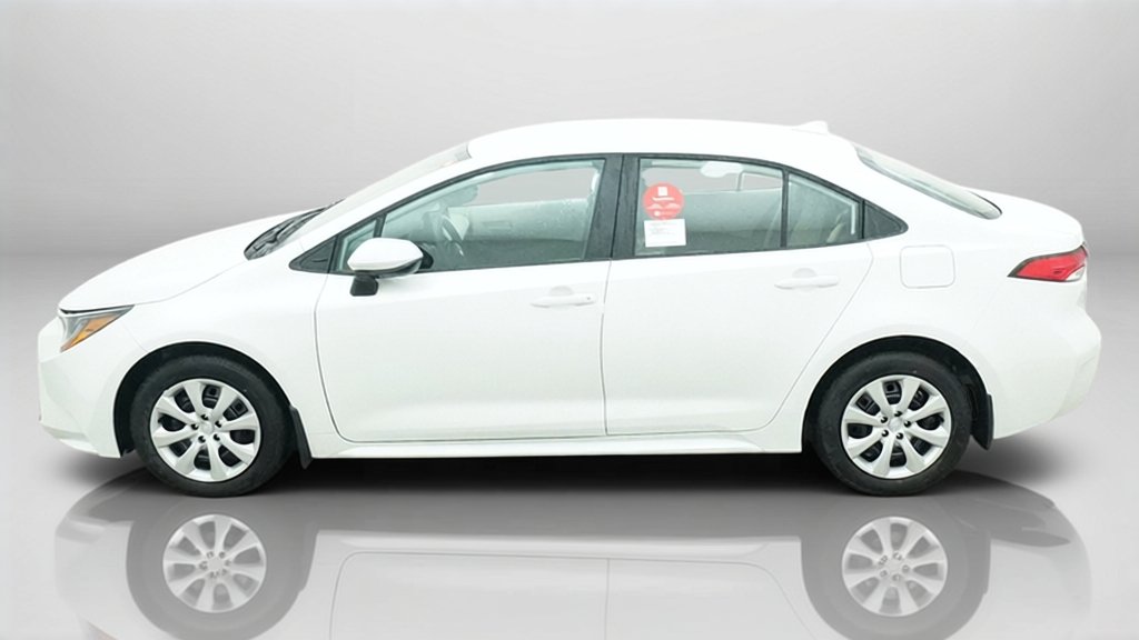 New 2027 Wind Chill Pearl Toyota LE image 2