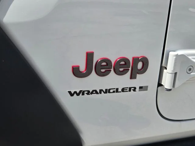 Used 2024 White Jeep Rubicon image 10