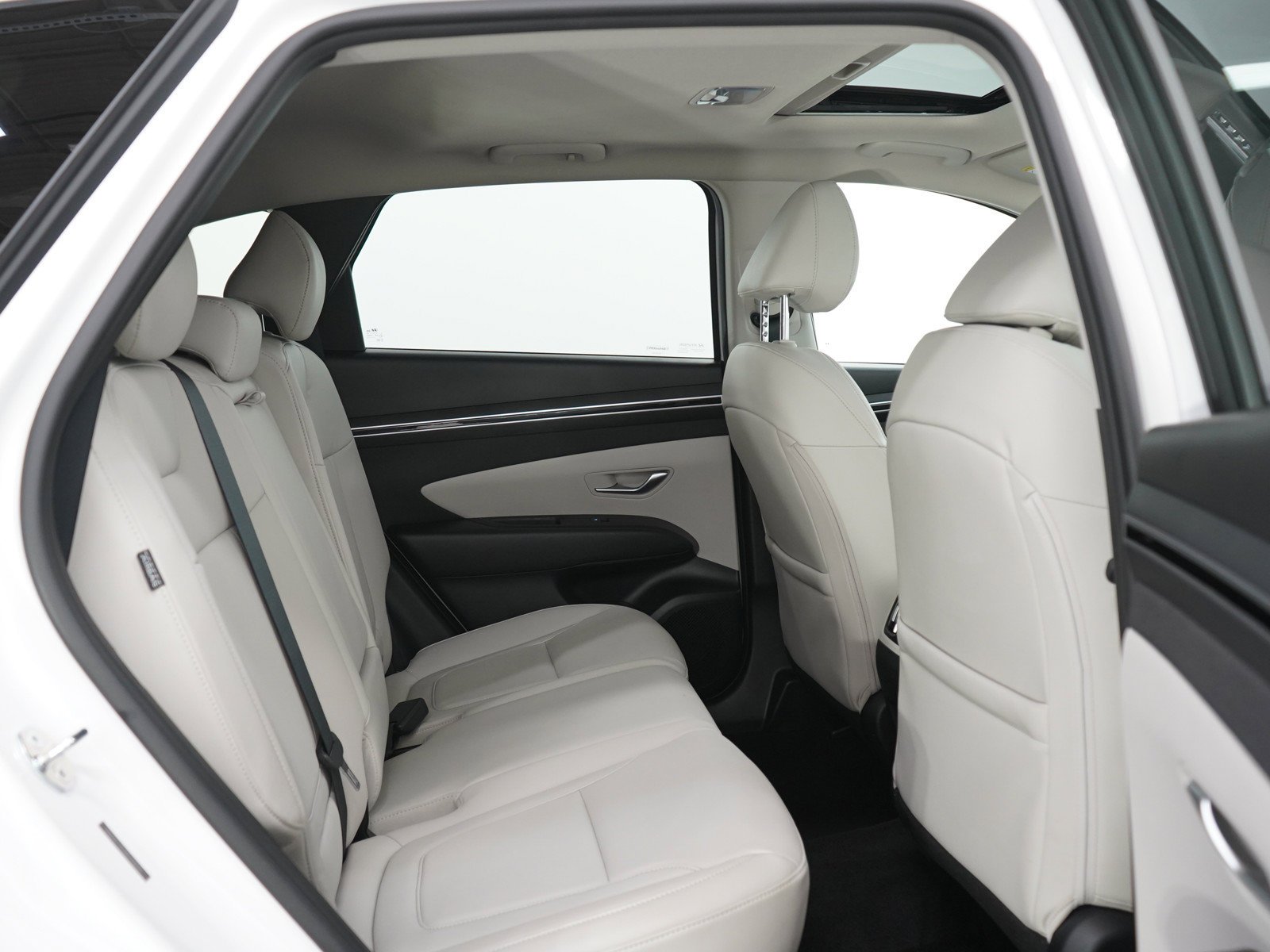 Used 2024 White Pearl Hyundai SEL AWD *Ltd Avail* image 12