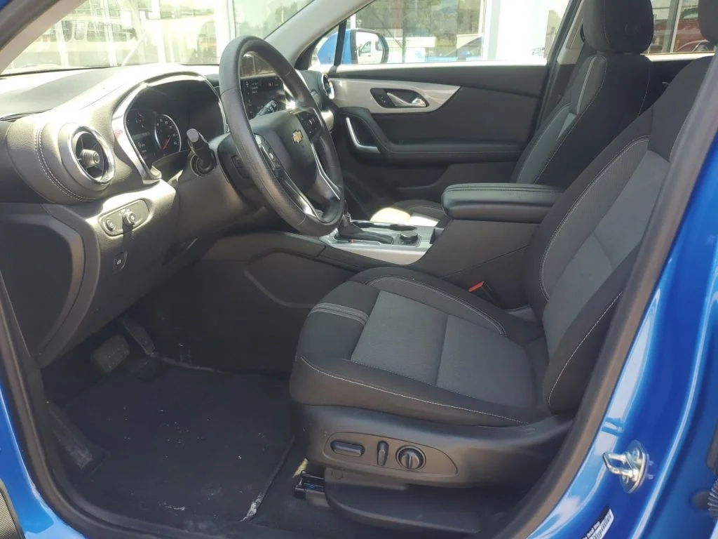 Used 2024 Blue Chevrolet LT image 11