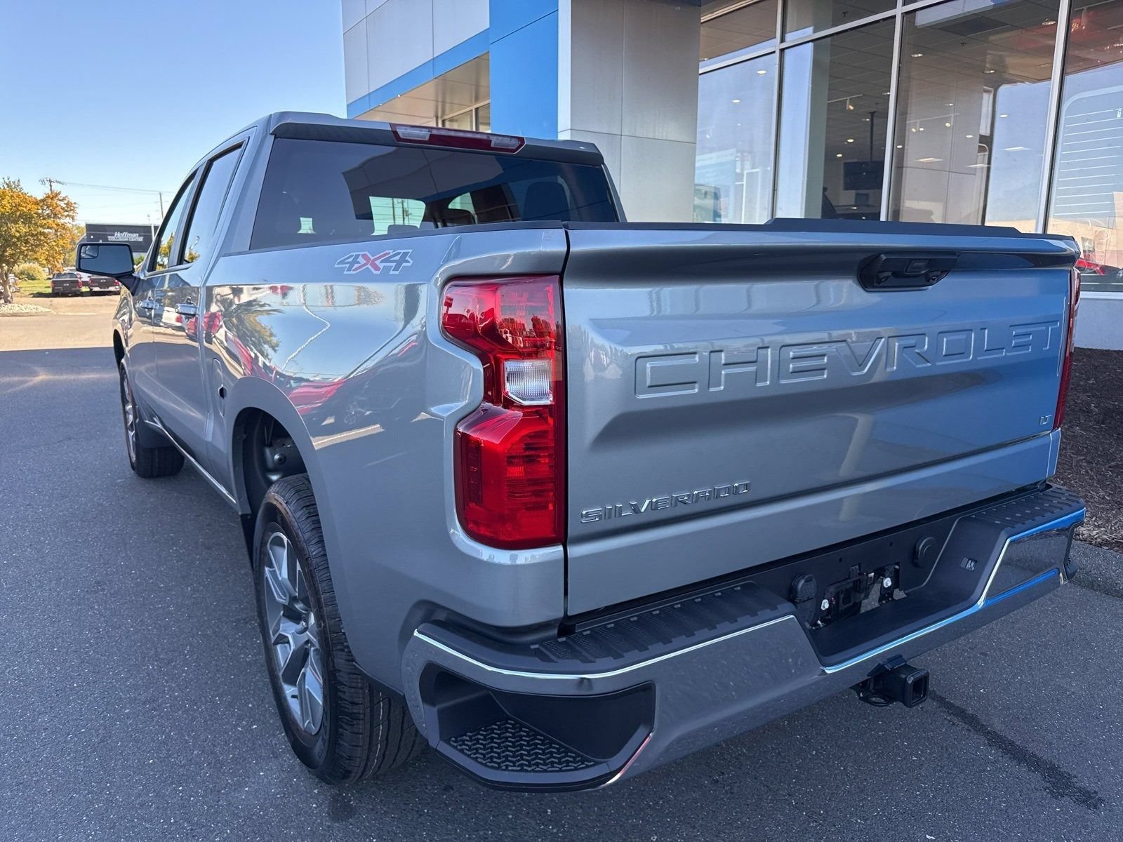 New 2026 Sterling Gray Metallic Chevrolet LT (2FL) with Convenience Package - Trailering Package - 20in Grazen Wheels image 8