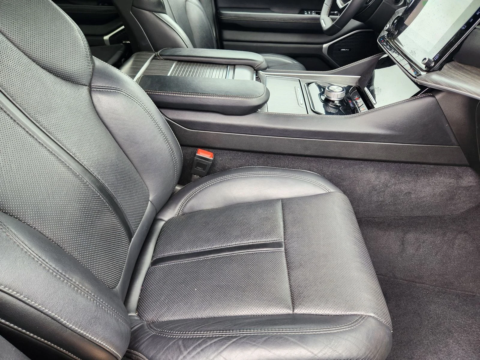 Used 2024 Black Jeep Series II image 13