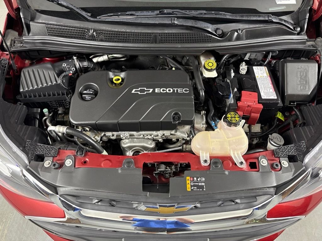 Used 2022 Red Chevrolet LS image 43