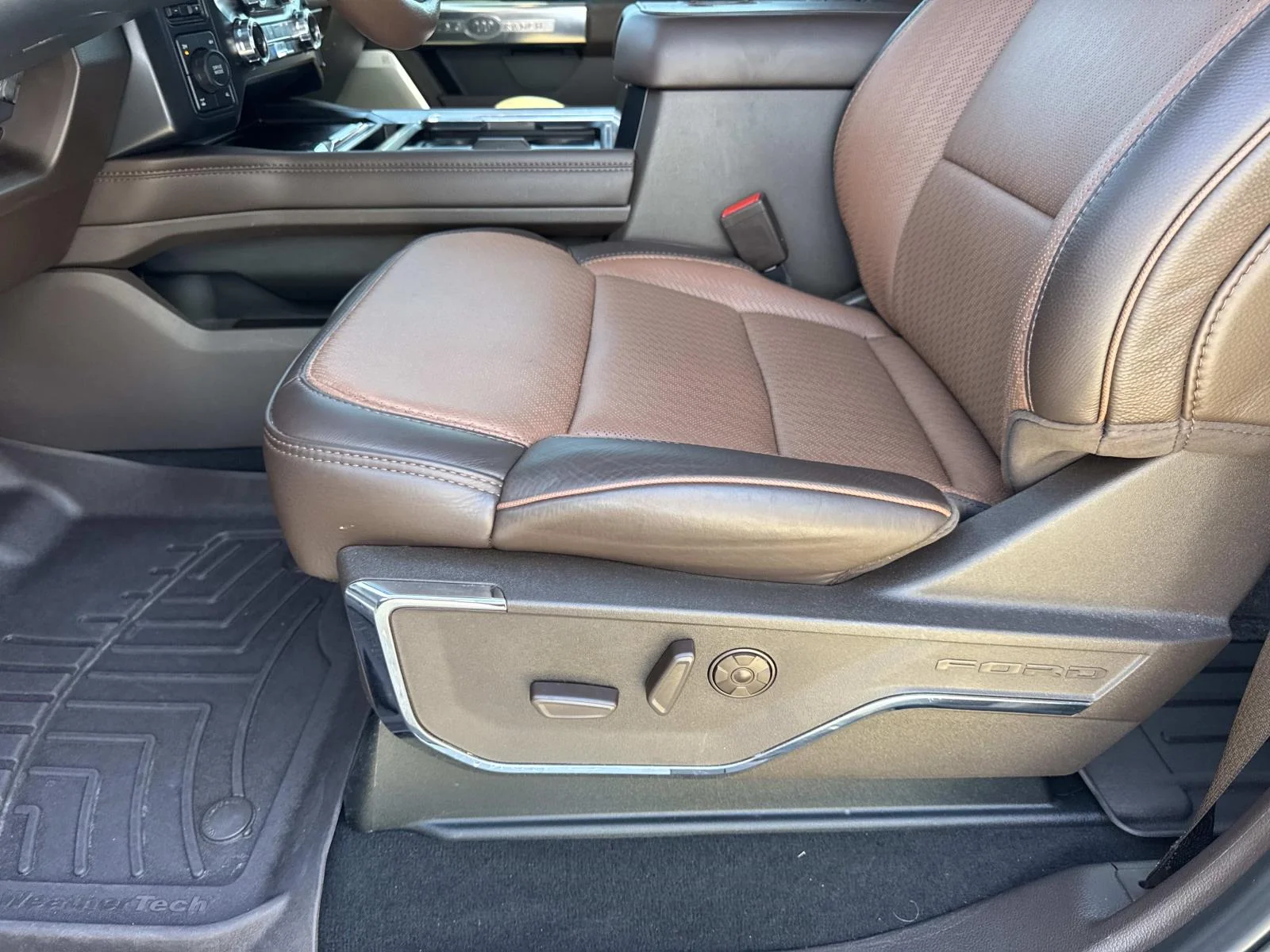 Used 2026 STAR WHITE METALLIC TRI-COAT Ford King Ranch image 17
