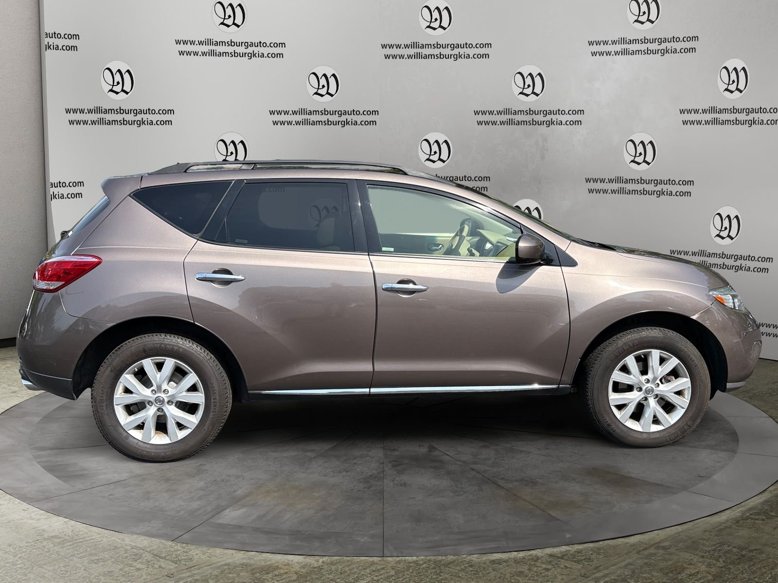 Used 2014 Brown Nissan SL image 6