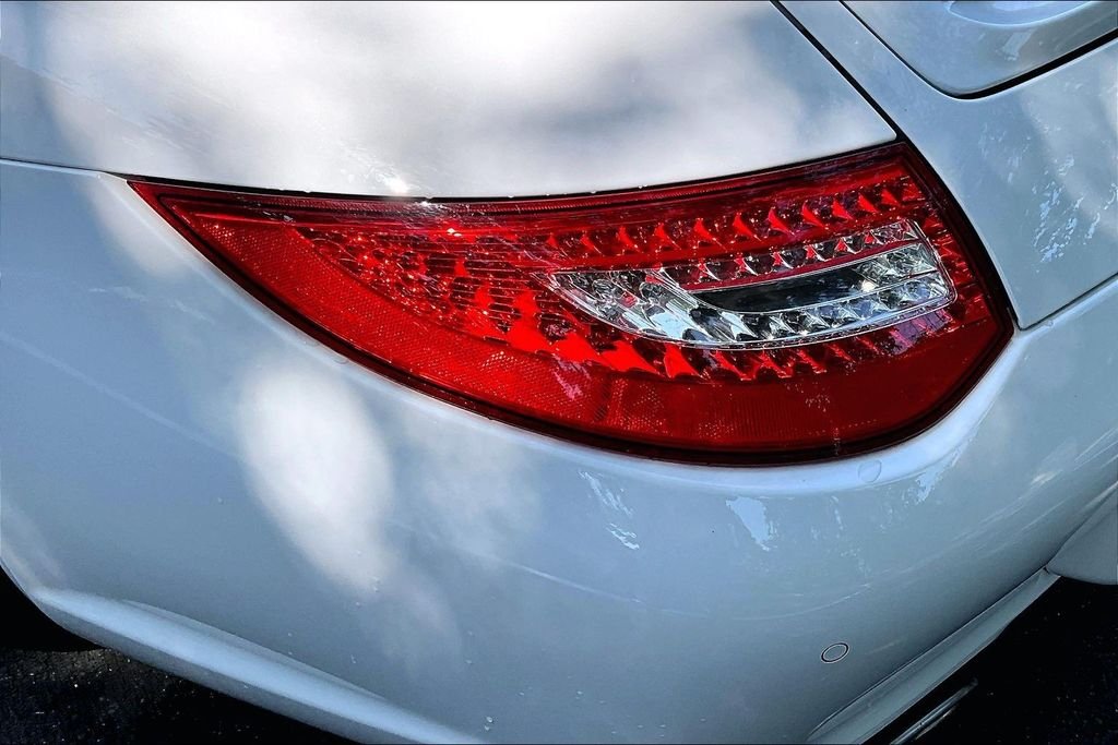 Used 2011 White Porsche Carrera image 32