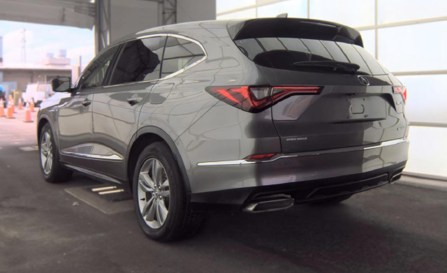 Used 2024 Liquid Carbon Metallic Acura 3.5L image 3