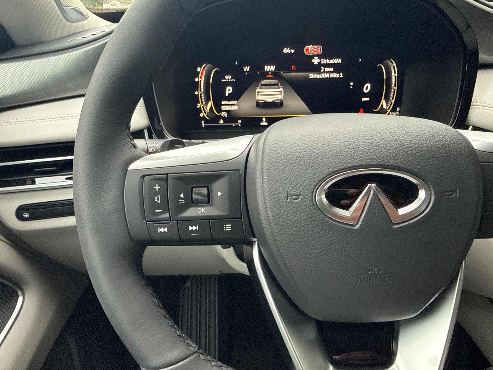 New 2027 RADIANT WHITE INFINITI Luxe FWD image 18