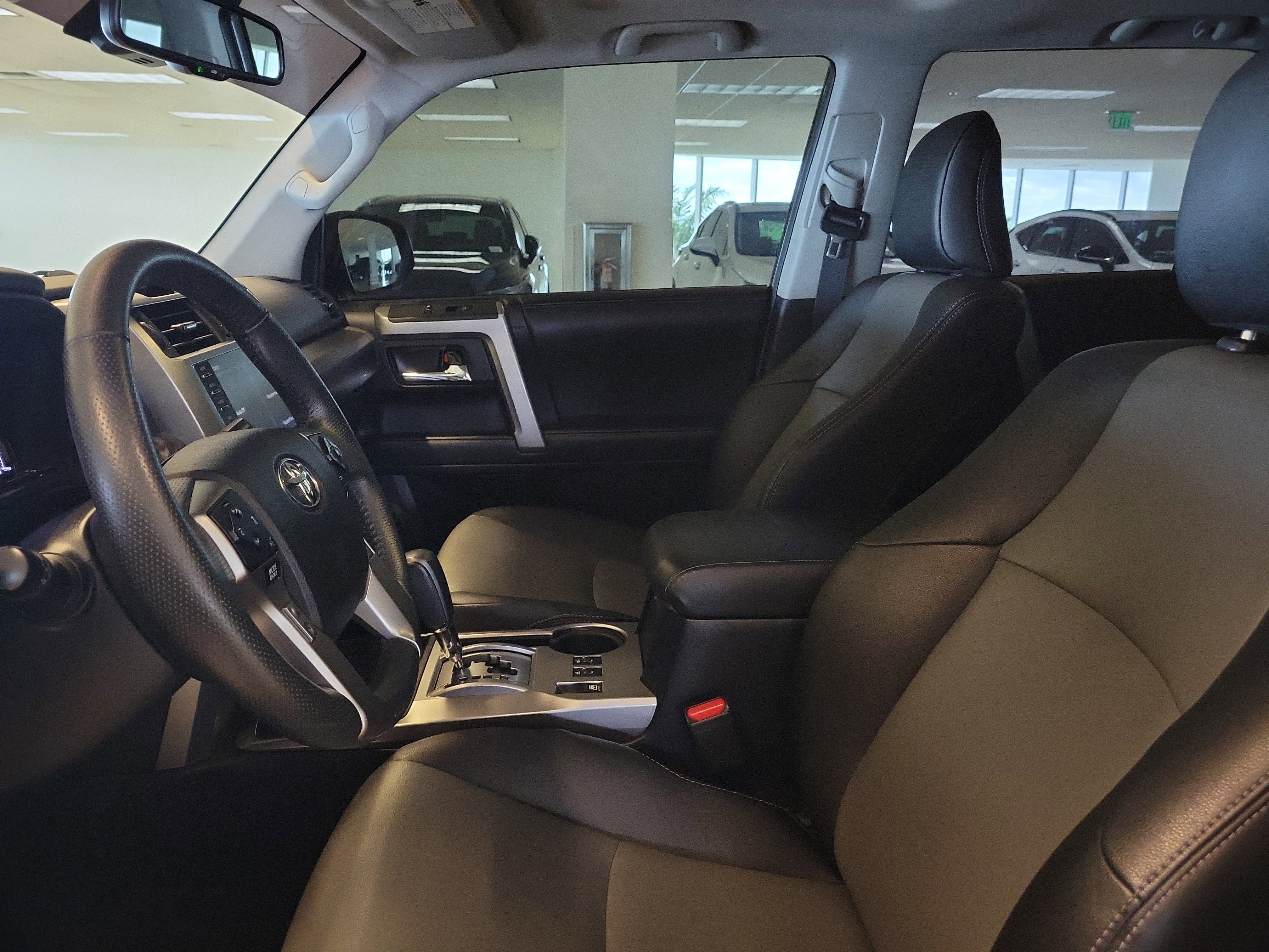 Used 2021 Magnetic Gray Metallic Toyota SR5 Premium image 26