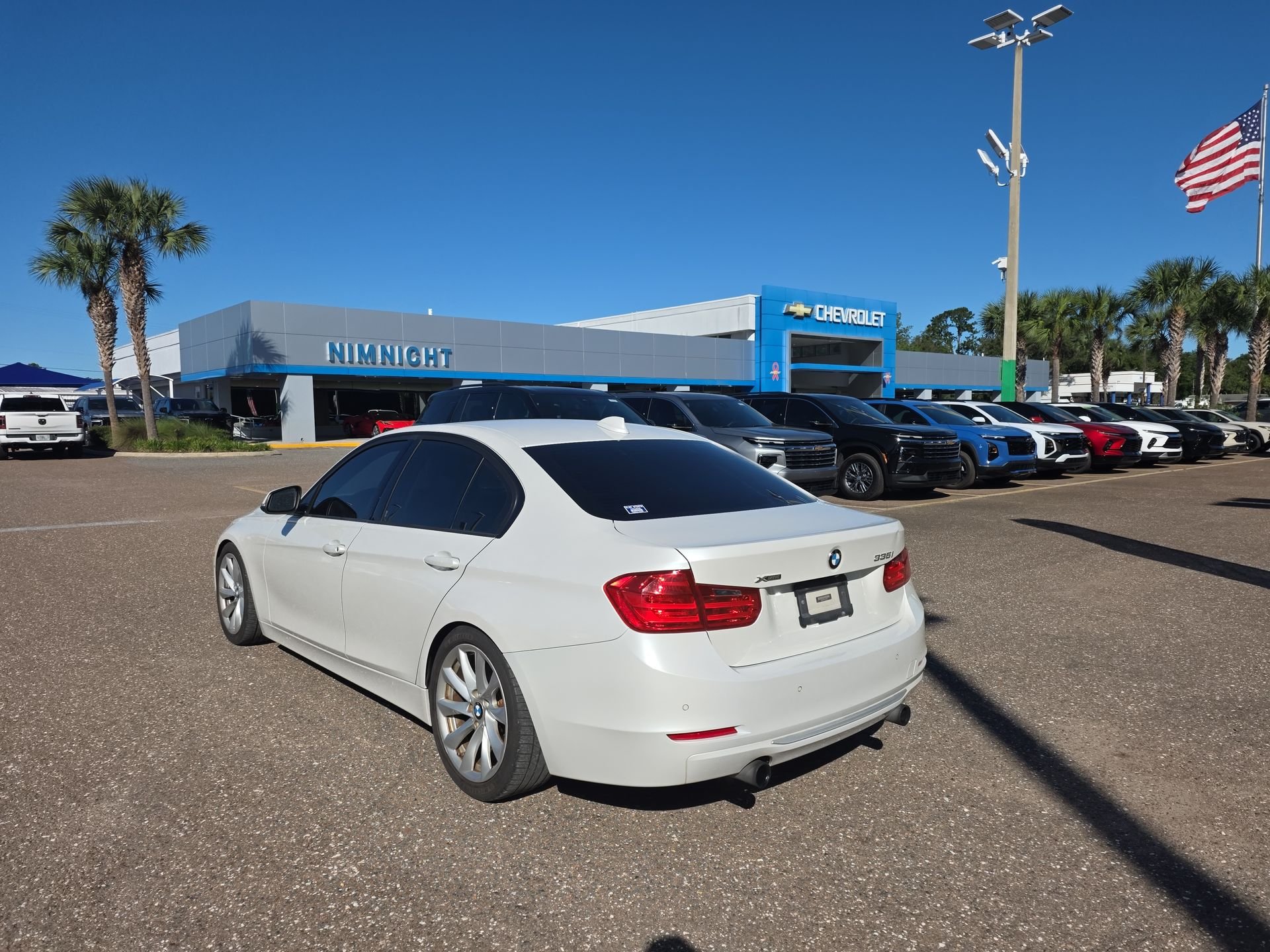 Used 2013 White BMW  image 4