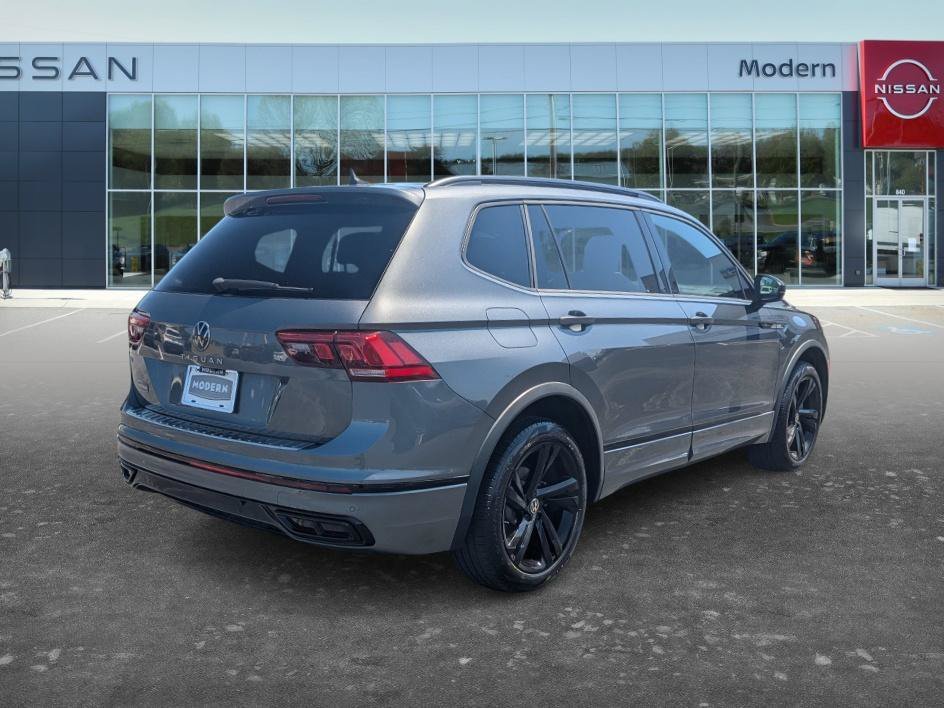 Used 2023 Black Volkswagen SE R-Line Black image 5