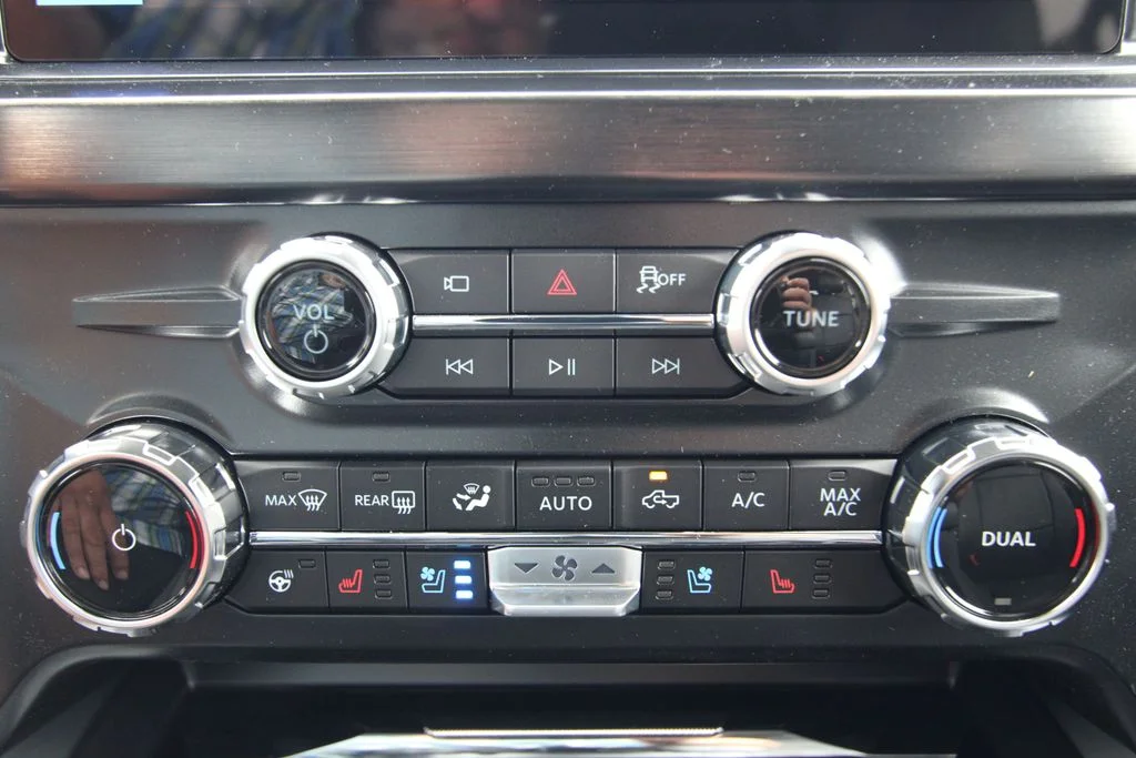New 2026 Ruby Red Metallic Tinted Clearcoat Ford F-250® Lariat® image 70