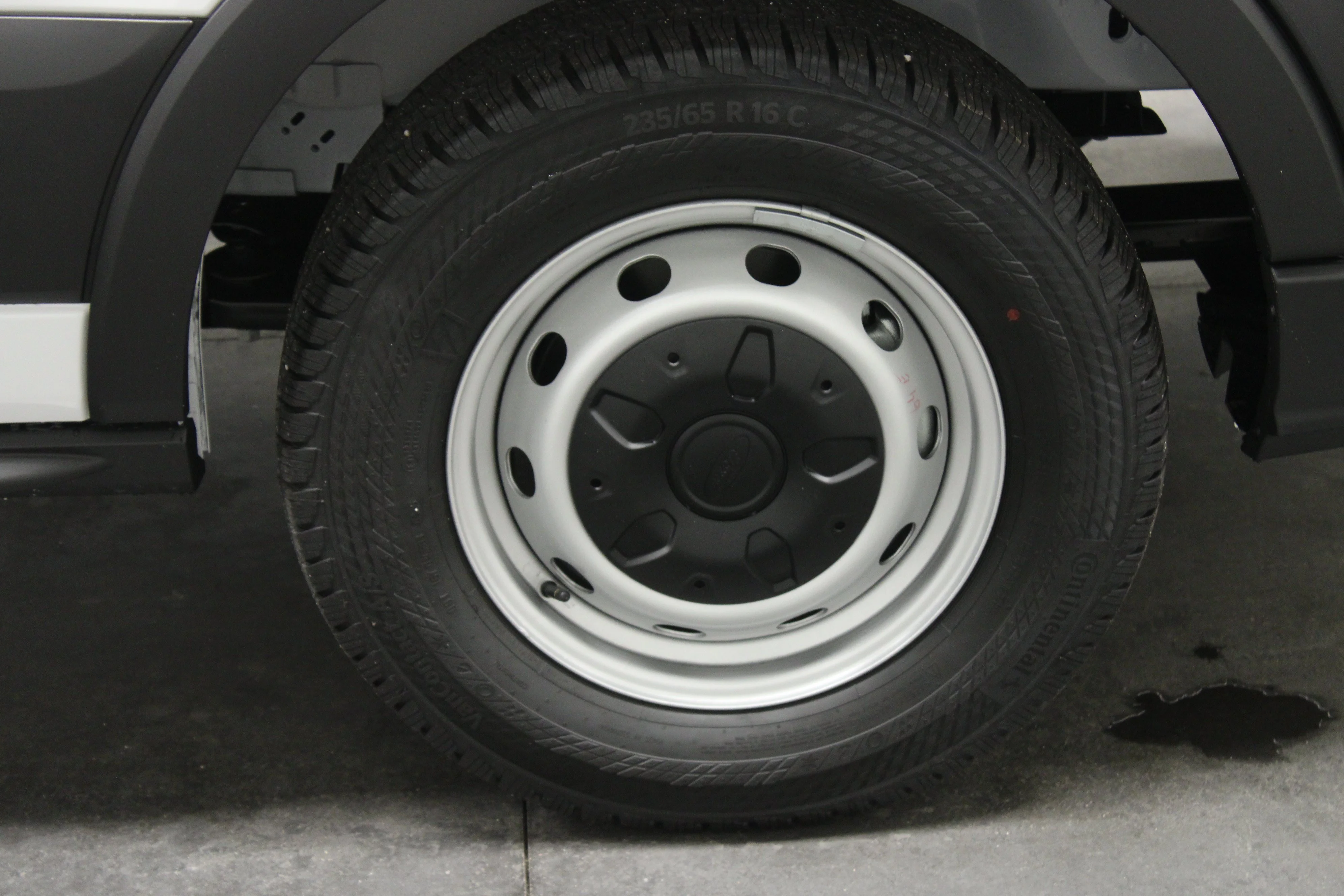 New 2026 Oxford White Ford Cargo Van image 10