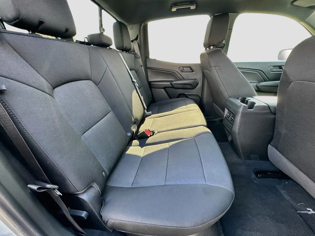 Used 2025 White Chevrolet Work Truck image 31