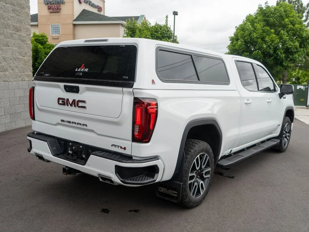 Used 2023 White GMC AT4 image 7