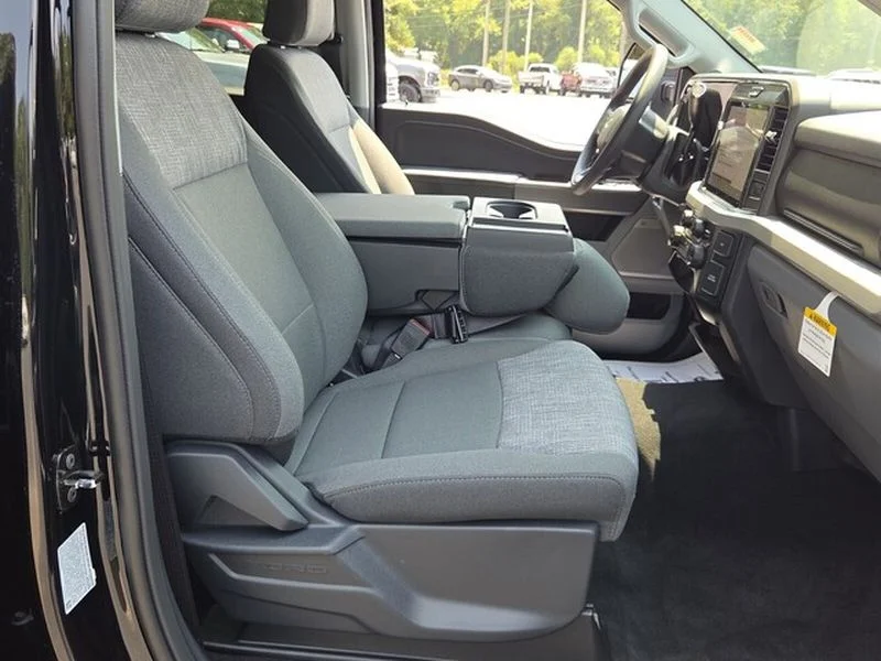 New 2026 Agate Black Metallic Ford F-250® XLT image 16