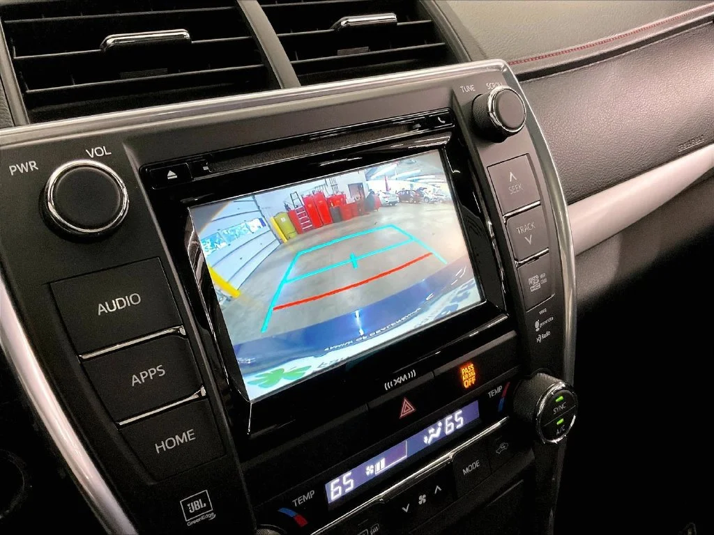 Used 2016 Blue Toyota XSE V6 image 25