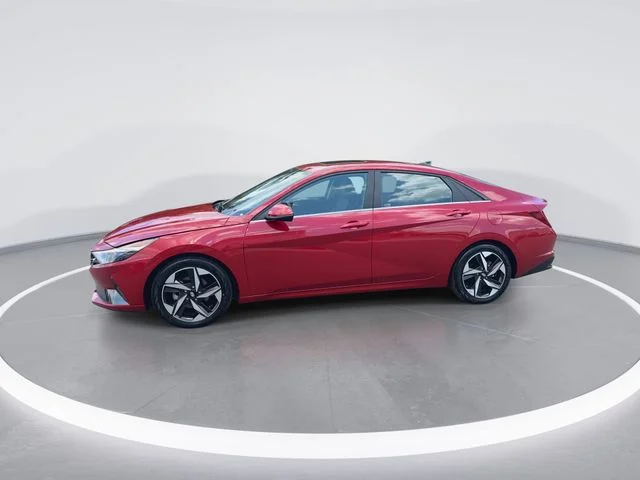 Used 2023 Red Hyundai Limited image 4