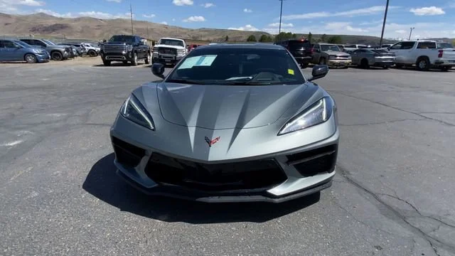 Used 2023 Hypersonic Gray Metallic Chevrolet 2LT image 3