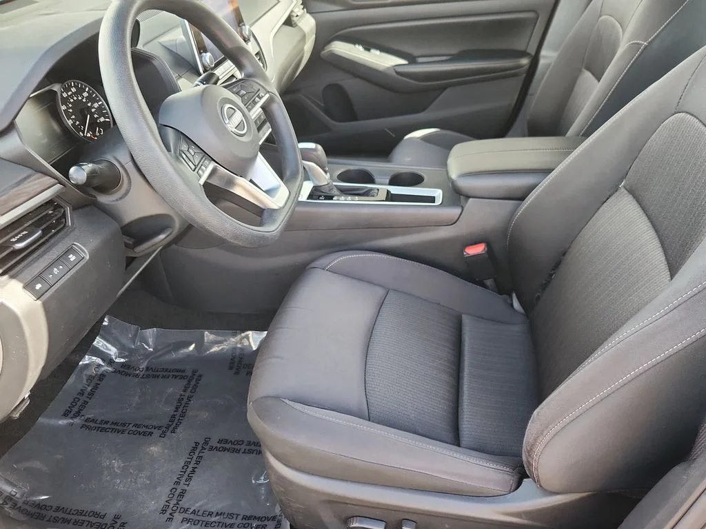 Used 2025 Gray Nissan 2.5 SV image 7