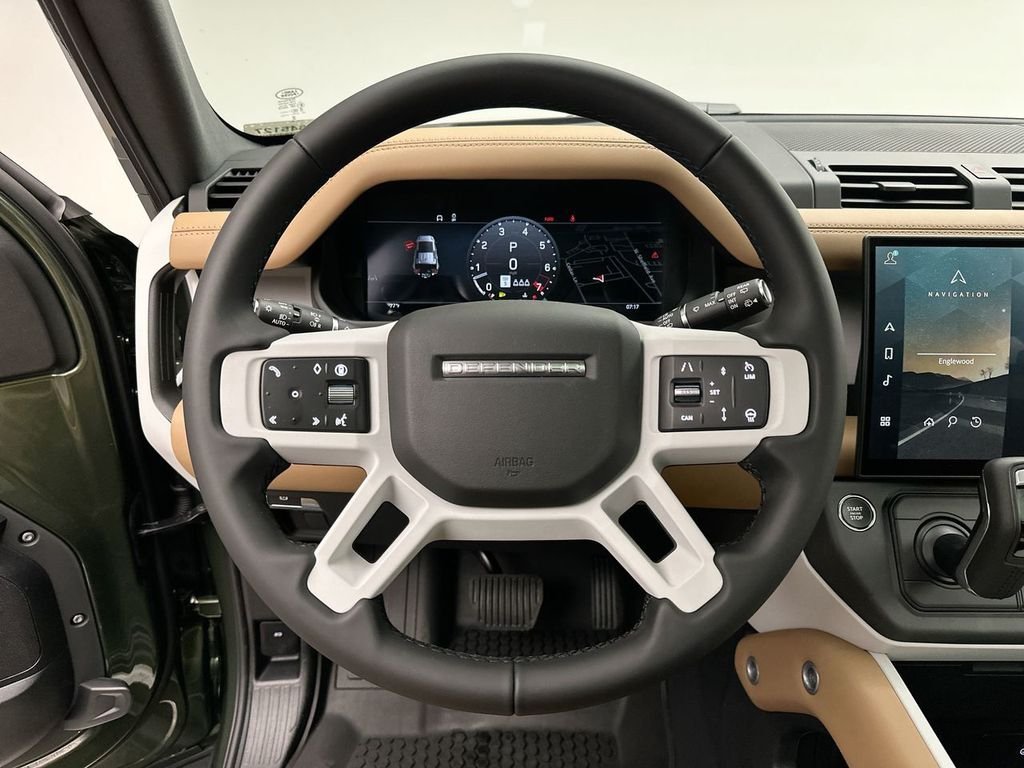 New 2026 Woolstone Green Land Rover X-Dynamic SE image 15