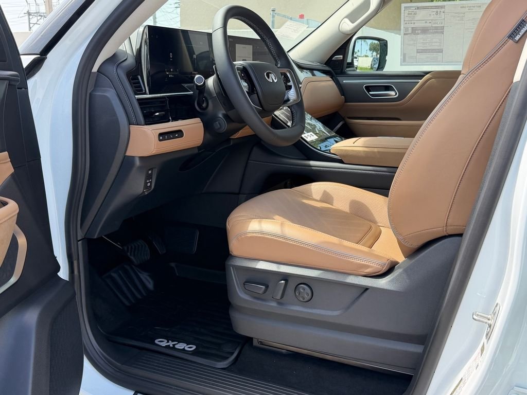 New 2027 RADIANT WHITE INFINITI Luxe 2WD image 13