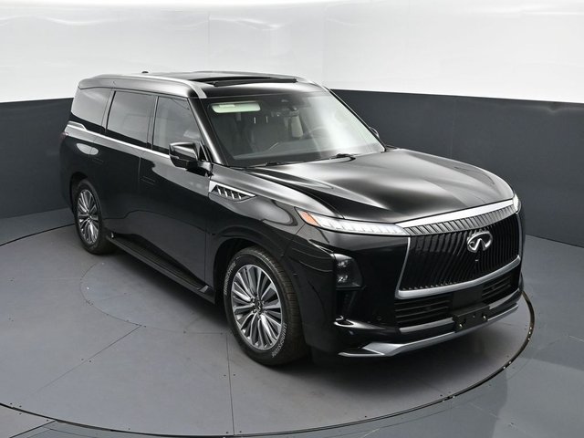 2025 INFINITI QX80 LUXE