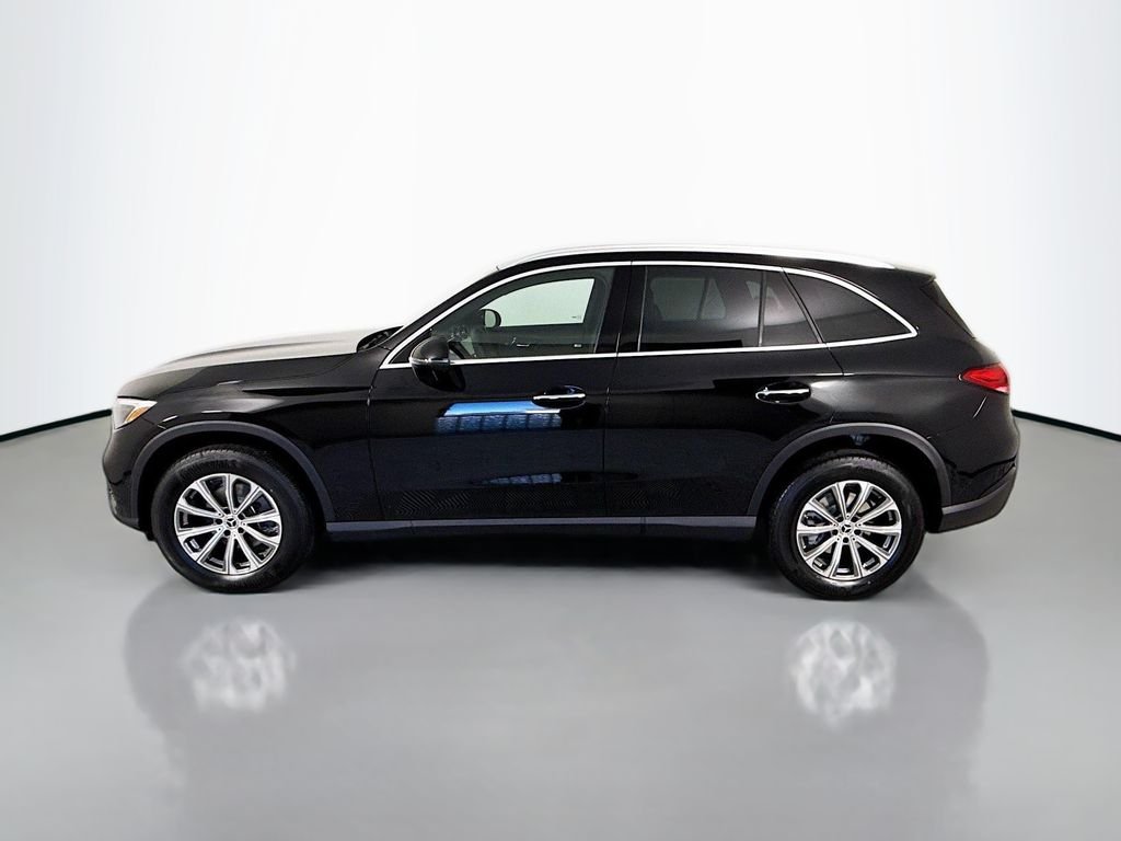 Used 2026 Black Mercedes-Benz GLC 300 image 2
